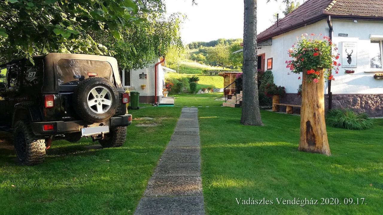Vadaszles Vendeghaz Bukkszentmarton 외부 사진