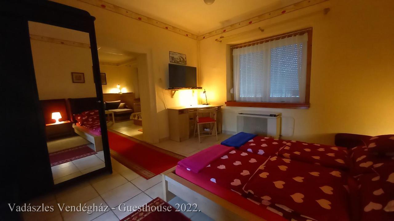 Vadaszles Vendeghaz Bukkszentmarton 외부 사진